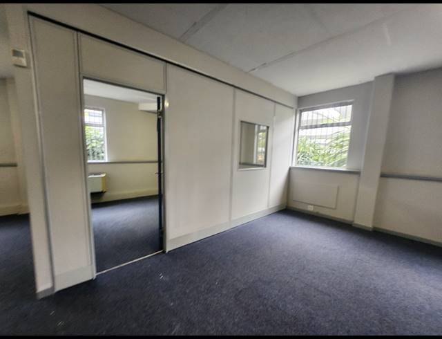 2,423M² OFFICE TO LET IN RANDJESPARK